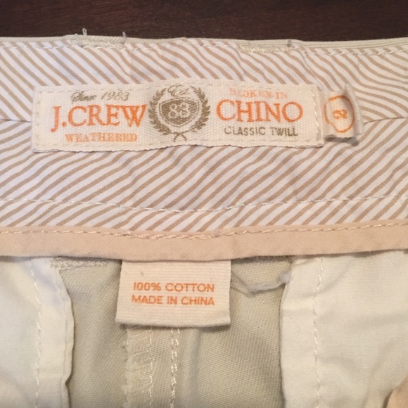 J. Crew Khaki Weathered Broken-In Classic Twill 3” Inseam Size 2 Chino Shorts. - Picture 5 of 7